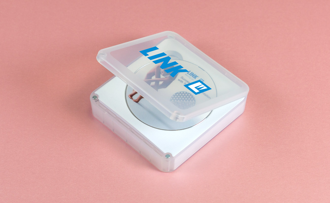 Cirque - Customisable Wireless Charging Pad gallery thumbnail