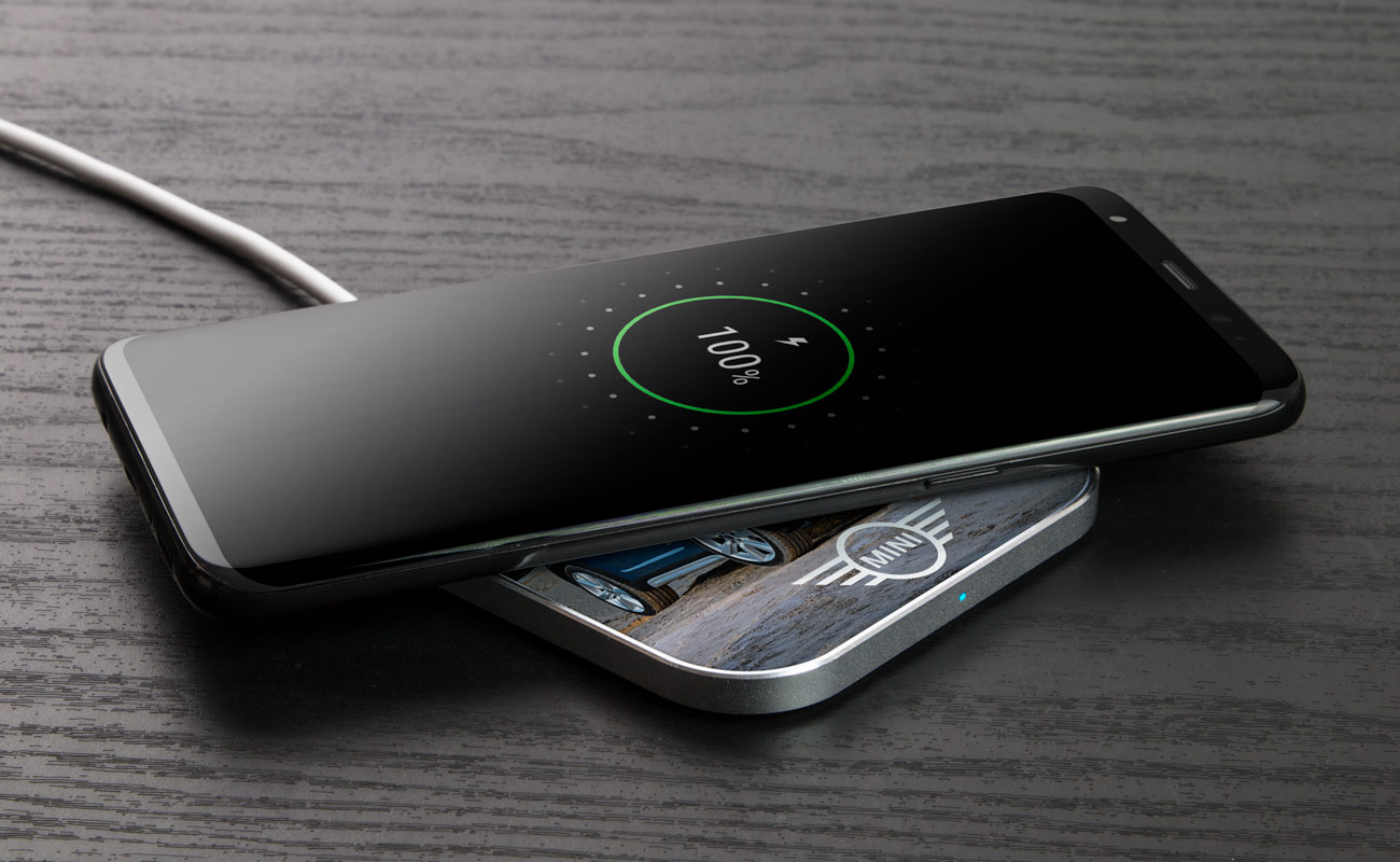 Edge - Customisable Wireless Charging Pad gallery thumbnail